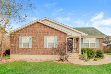 161 DRAKE DR SHEPHERDSVILLE, KY 40165